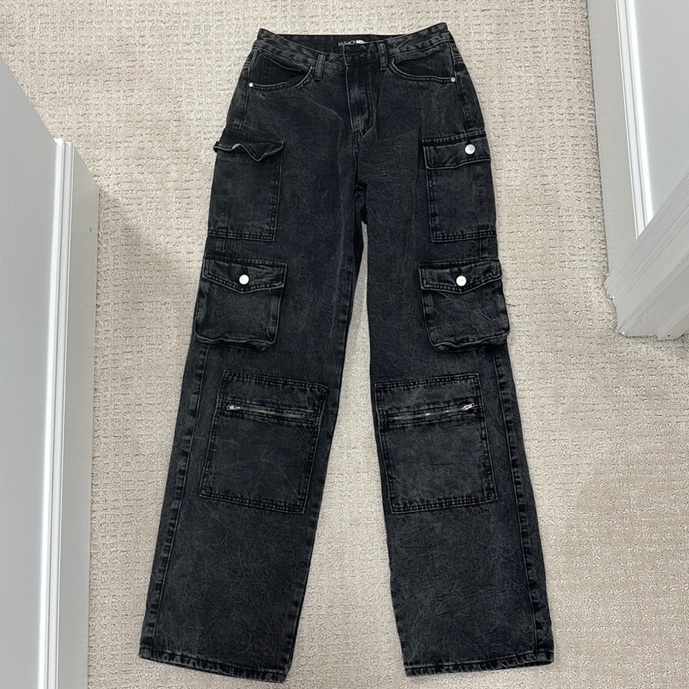 Fashion Nova Black Straight Leg Jeans